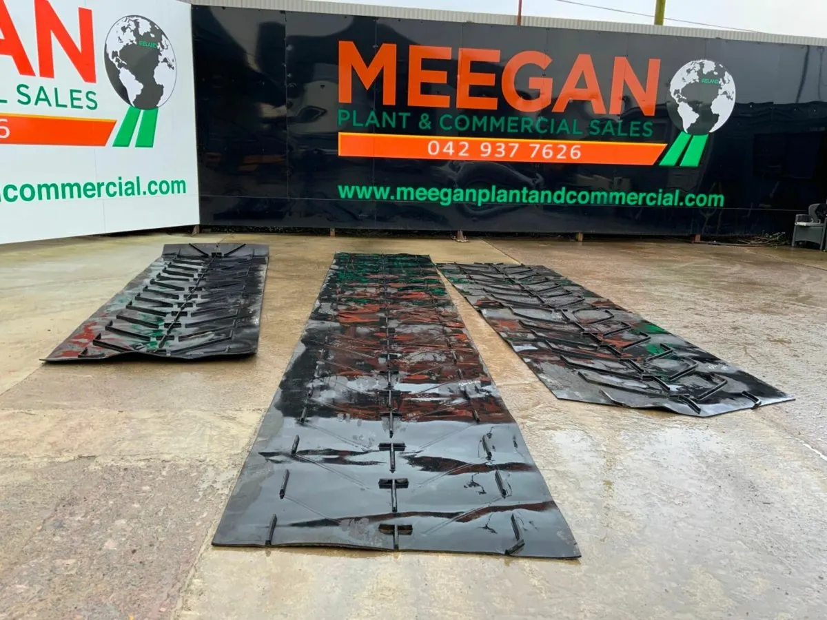 UNUSED CHEVRON PATTERN RUBBER BELT.....5513 - Image 3