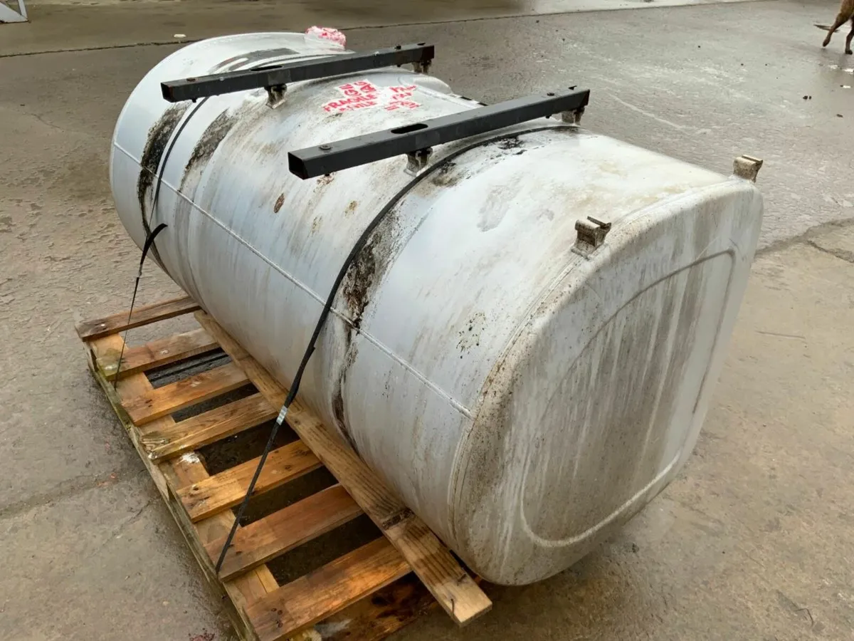 Volvo Other VERSION 3 DIESEL TANK..LONG WHEEL BASE - Image 4