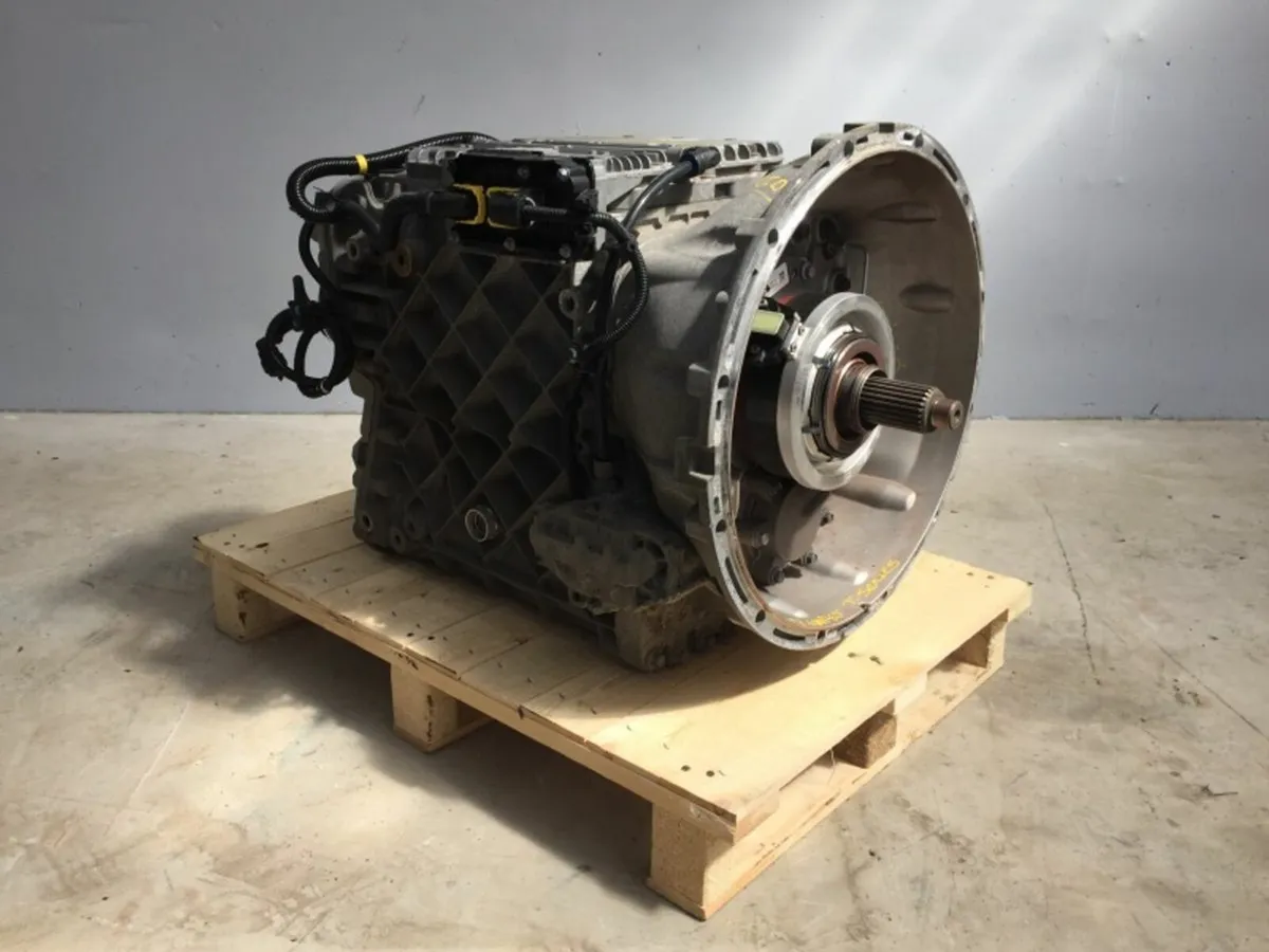 Renault T *** 2015 RENAULT T460 AUTOMATIC GEARBOX - Image 1