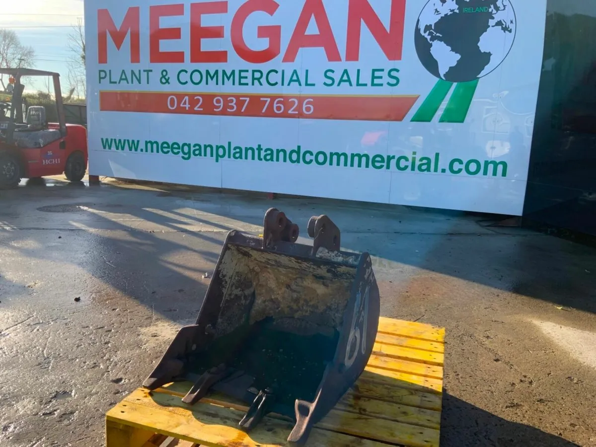 24" MINI DIGGER BUCKET....35mm PINS........61s. - Image 2