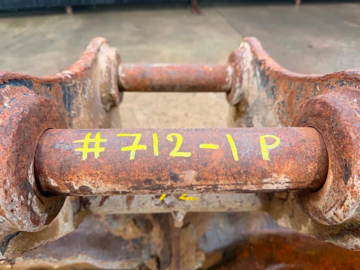 72" GRADING BCUKET 13 TON .... 65MM .....712-1P - Image 3