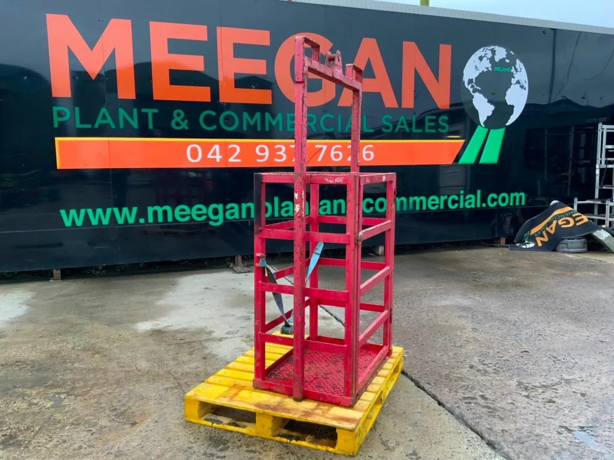 GAS BOTTLE TRANSPORT / STORAGE BASKET..3453. - Image 1