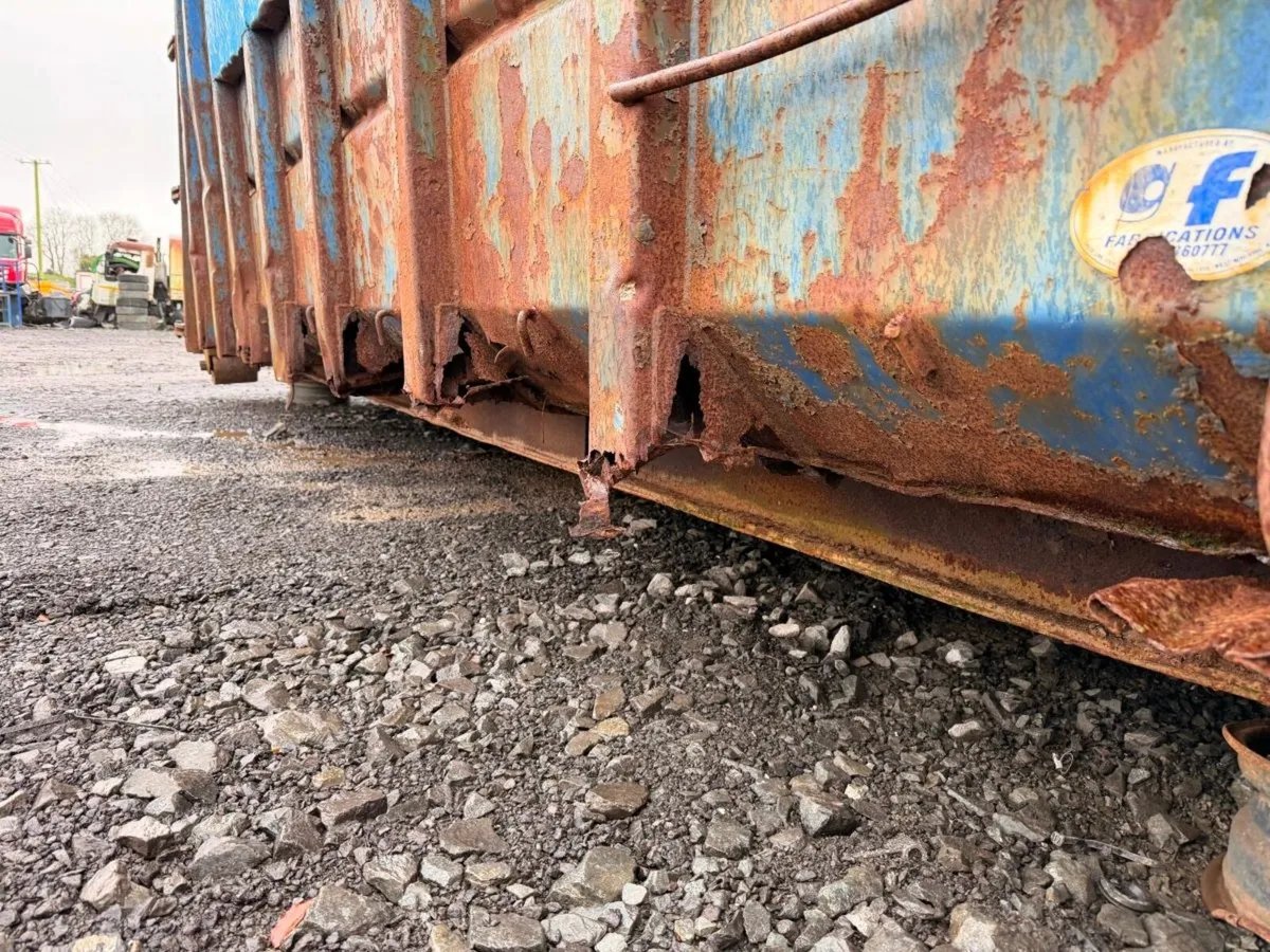 HOOK LOADER SKIP BIN ROLL ON ....# 1092V - Image 3