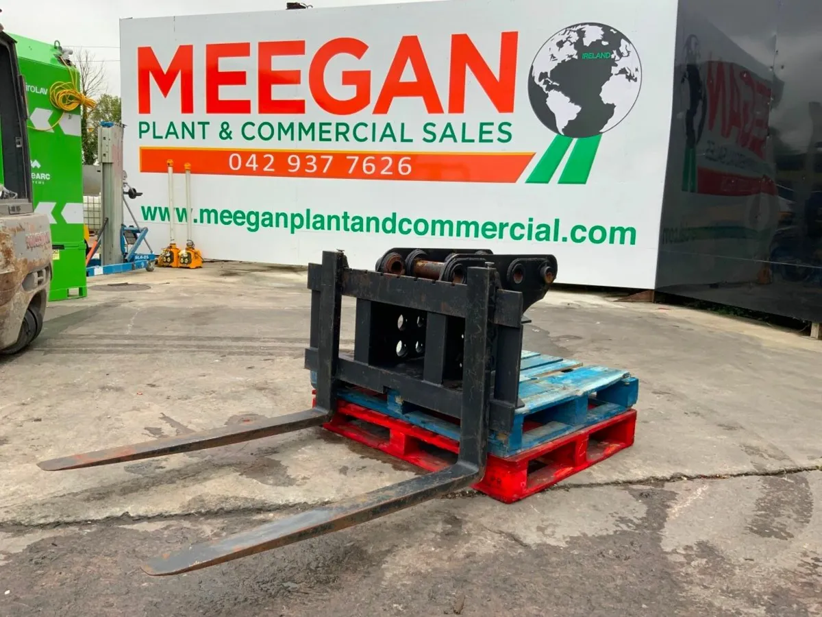 UNUSED PALLET FORKS......65 / 80mm PINS......618j. - Image 2
