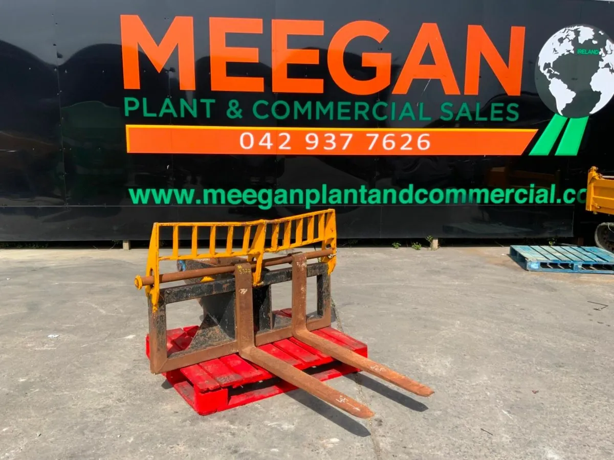 SCOTT PALLET FORK ATTACHMENTS..65mm PINS....5377. - Image 1