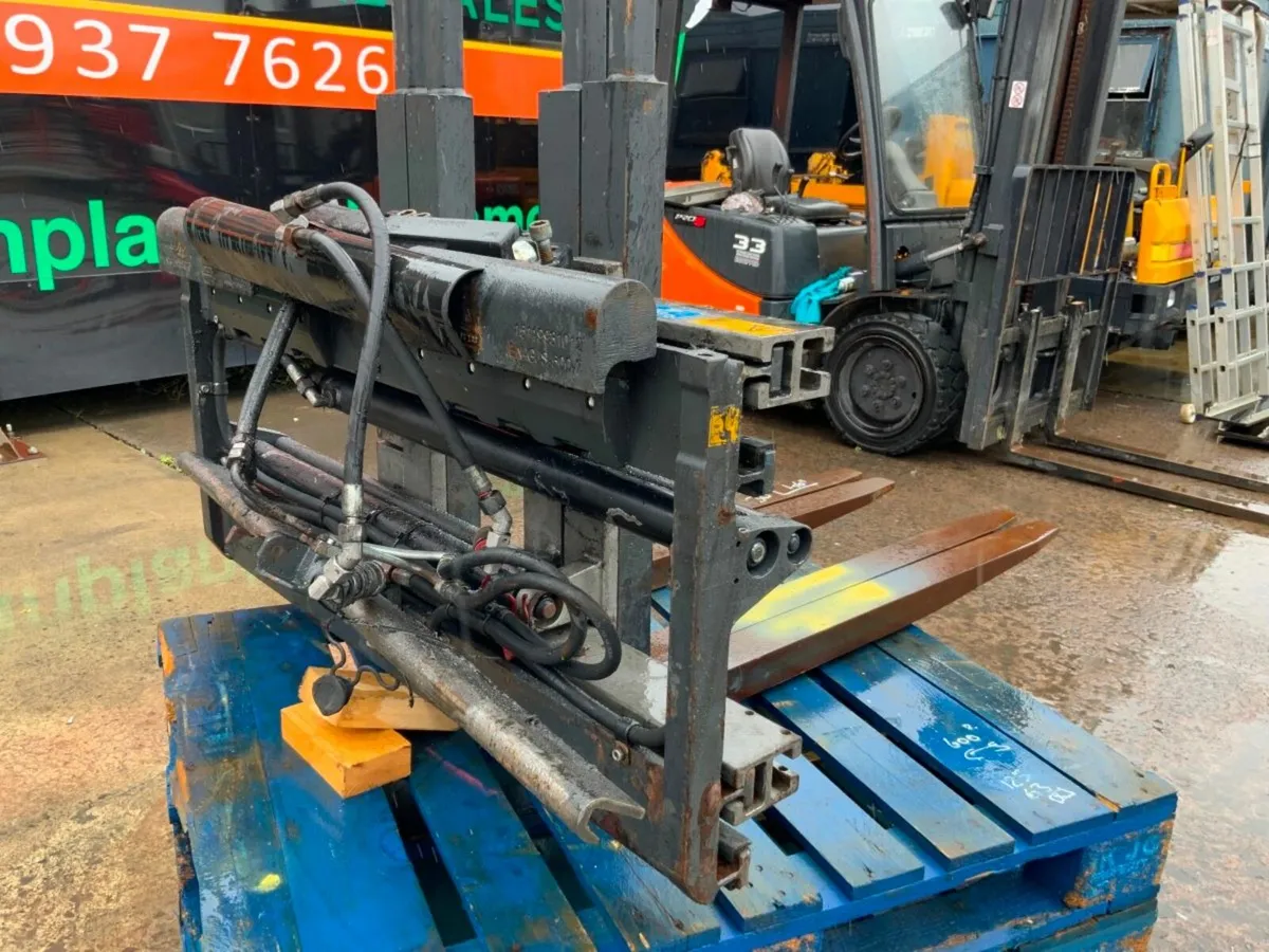 KAUP 3T429  FOUR FORK ADJUSTABLE CARRIAGE. - Image 4