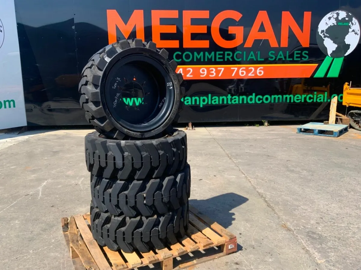 UNUSED CAMSO 33 x 12 -20 RIMS / TYRES......4490. - Image 1