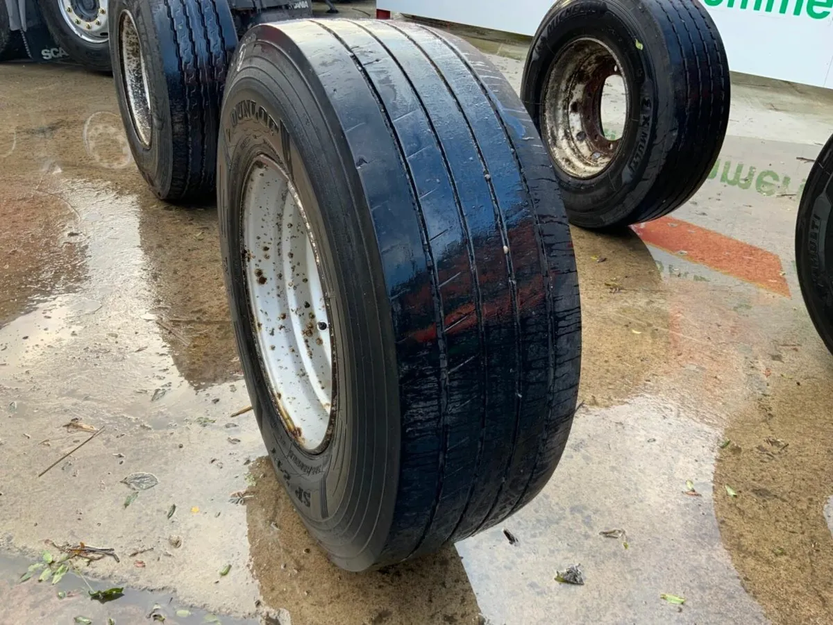 Other Other 385/65/22.5 SUPER SINGLE RIMS / TYRES. - Image 4