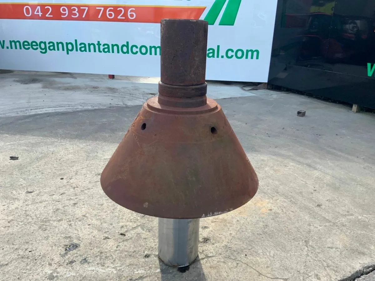UNUSED CONE CRUSHER SHAFT  ASSEMBLY. - Image 3