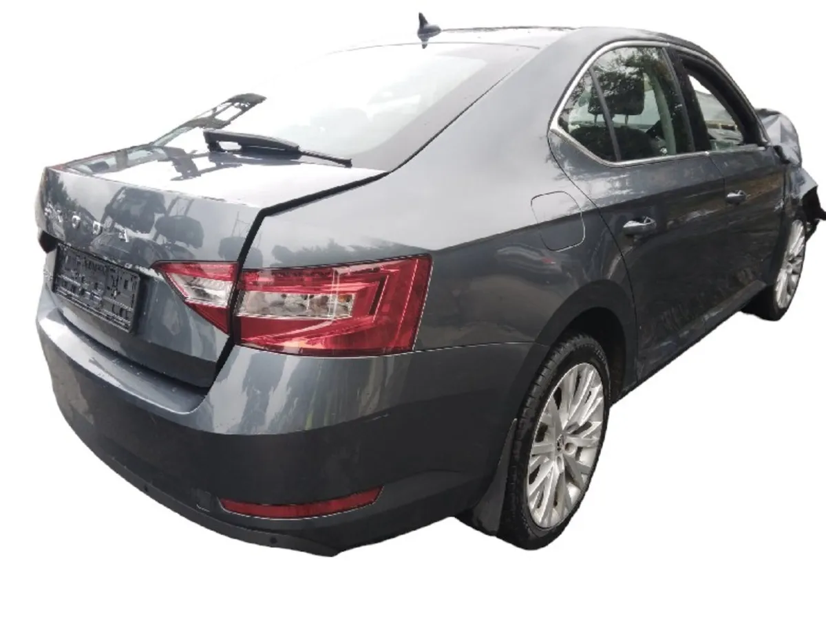 2020 Skoda Superb For Breaking/Dismantling - Image 4