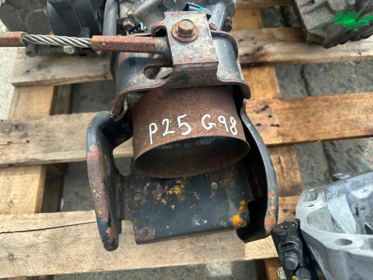 2009 MITSUBISHI  SHOGUN 3.2 ... TRANSFER BOX. - Image 3