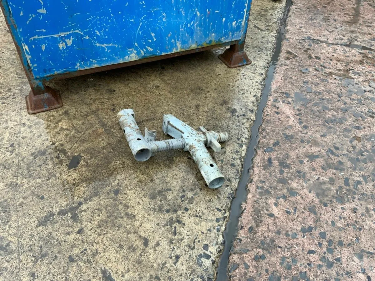 50mm SAFETY RAIL MULTI CLAMPS......341 - Image 2