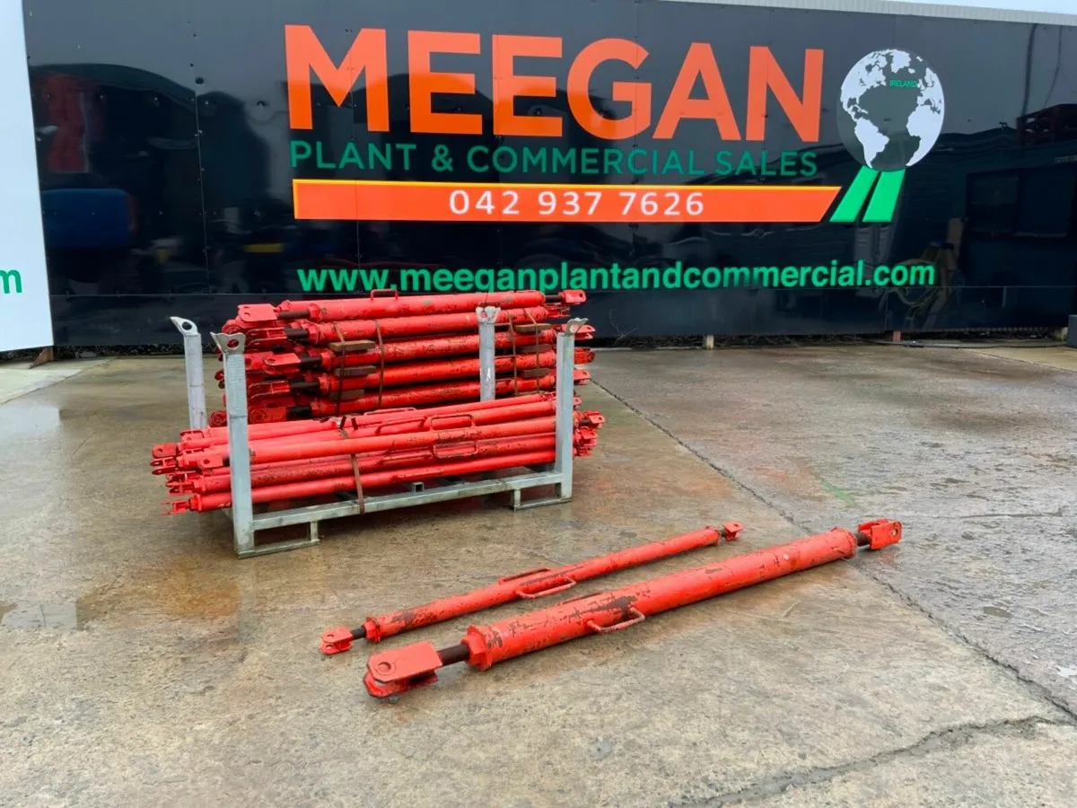 PUSH / PULL FORMWORK SUPPORTS PROPS..871/2. - Image 1