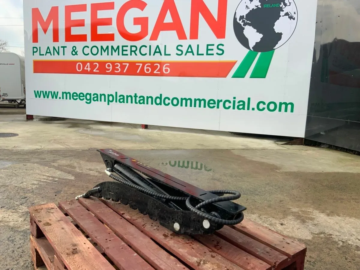 UNUSED HYDRAULIC THUMB GRAB....4/6tonne..243w. - Image 2