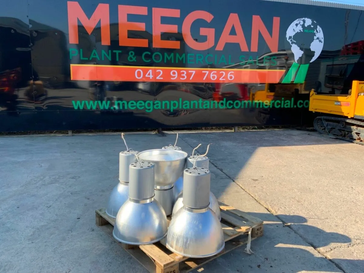 HIGH BAY INDUSTRIAL LIGHTING lights........400watt - Image 1
