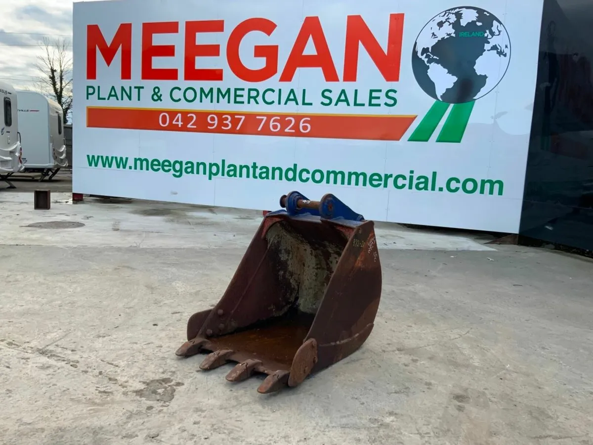 30" DIGGING BUCKET....45mm PINS.....982-28. - Image 4