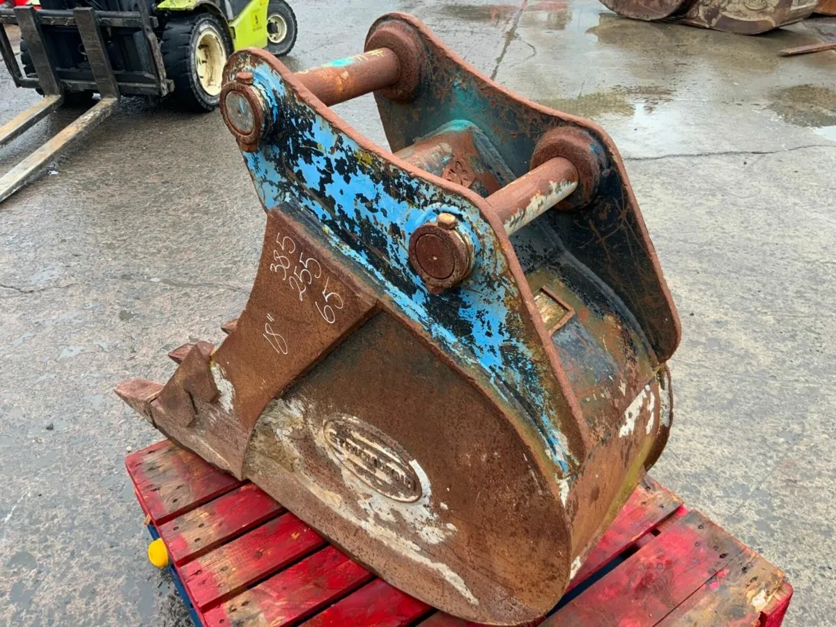 18" STRICKLAND BUCKET....65mm PINS.........1420-2. - Image 3