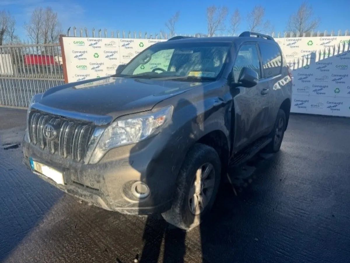 2017 TOYOTA LANDCRUISER 2.8D JUST IN FOR BREAKING - Image 2