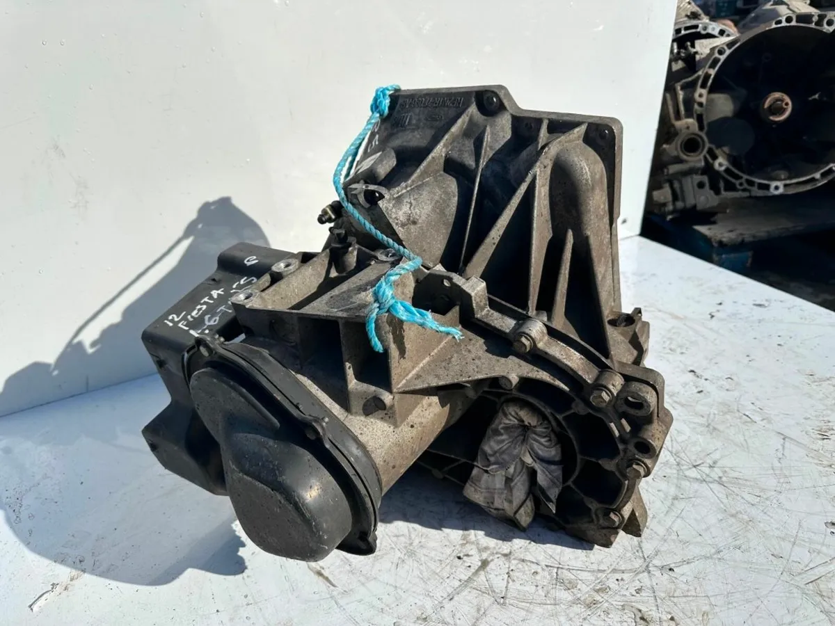 2012 FORD FIESTA 1.6 TDCI GEARBOX.......P5G19 - Image 4