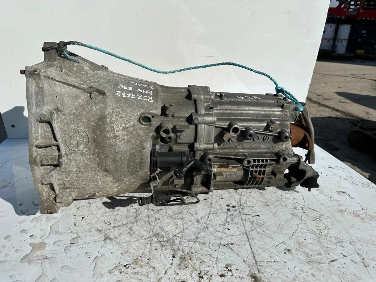 E90 BMW 320D MANUAL GEARBOX......P6G25 - Image 2