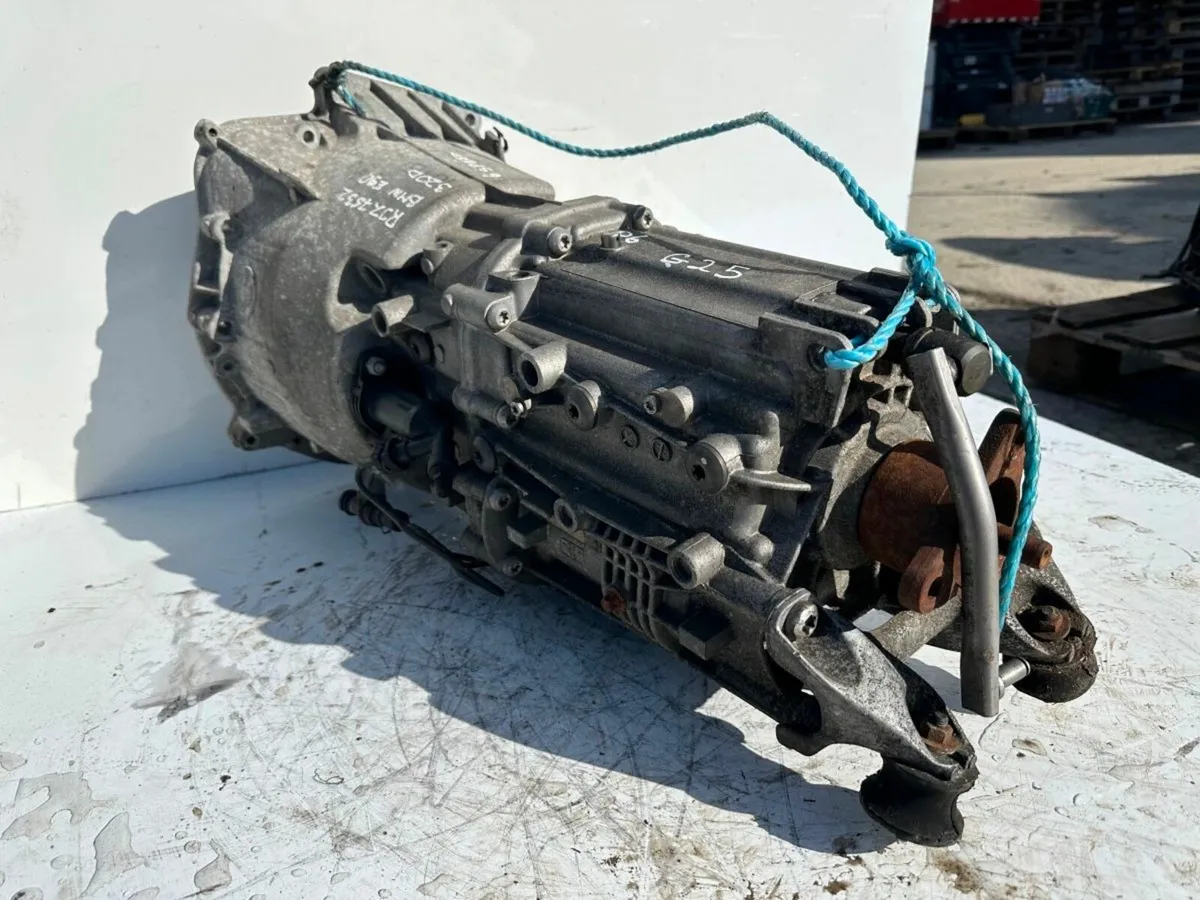 E90 BMW 320D MANUAL GEARBOX......P6G25 - Image 4