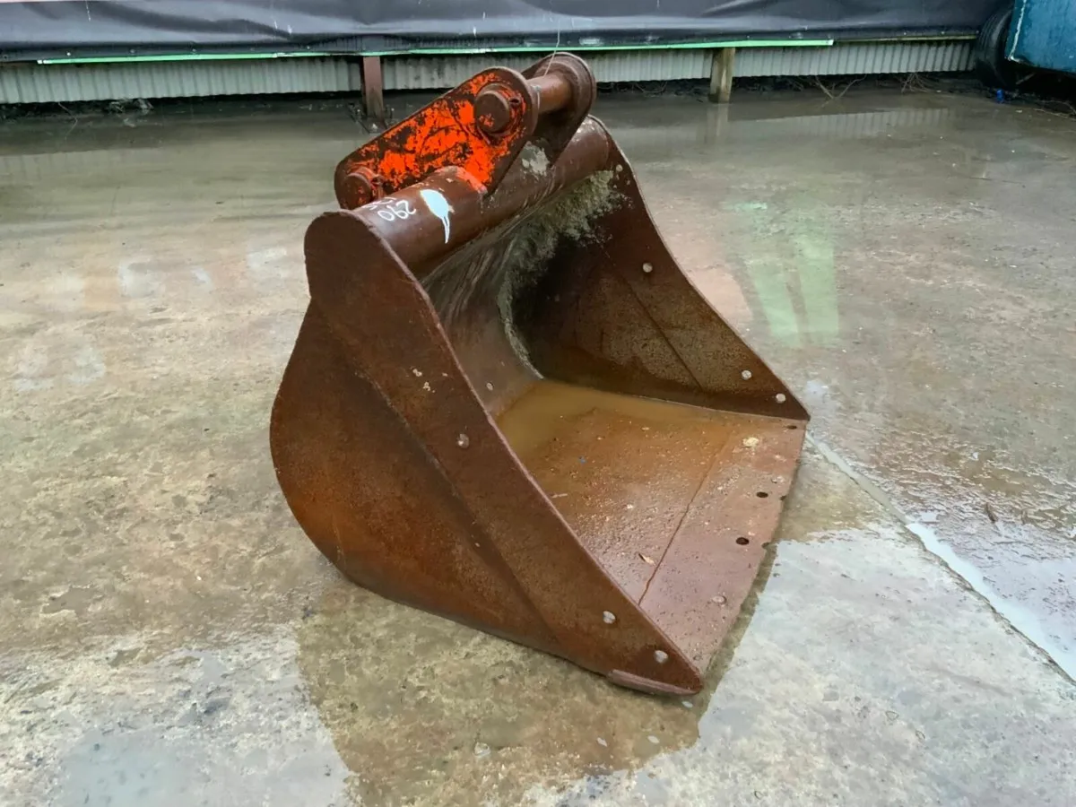 36"  DIGGING BUCKET..........60mm PINS. ......3660 - Image 2