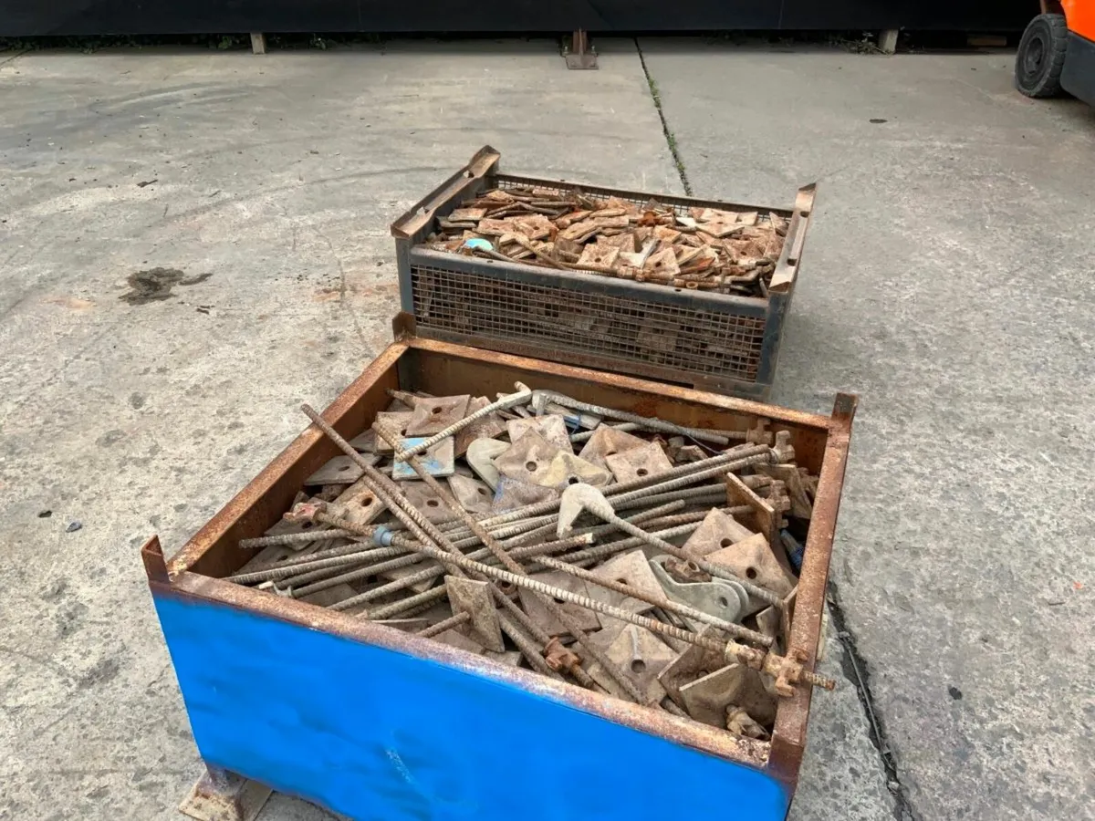 SHUTTERING PAN FORMWORK TIE BARS.....15mm - Image 2