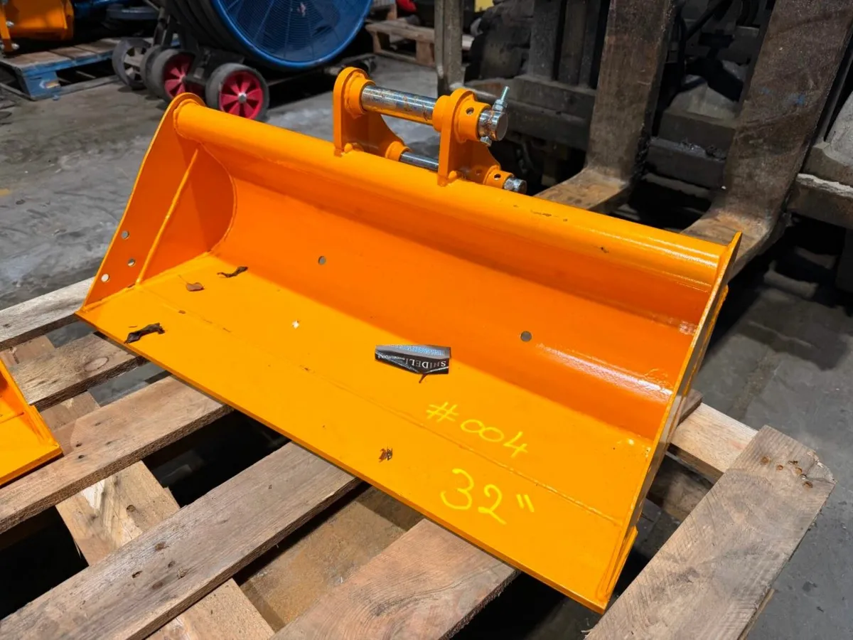 30MM GRADINIG BUCEKT MICRO MINI DIGGER..004 - Image 1