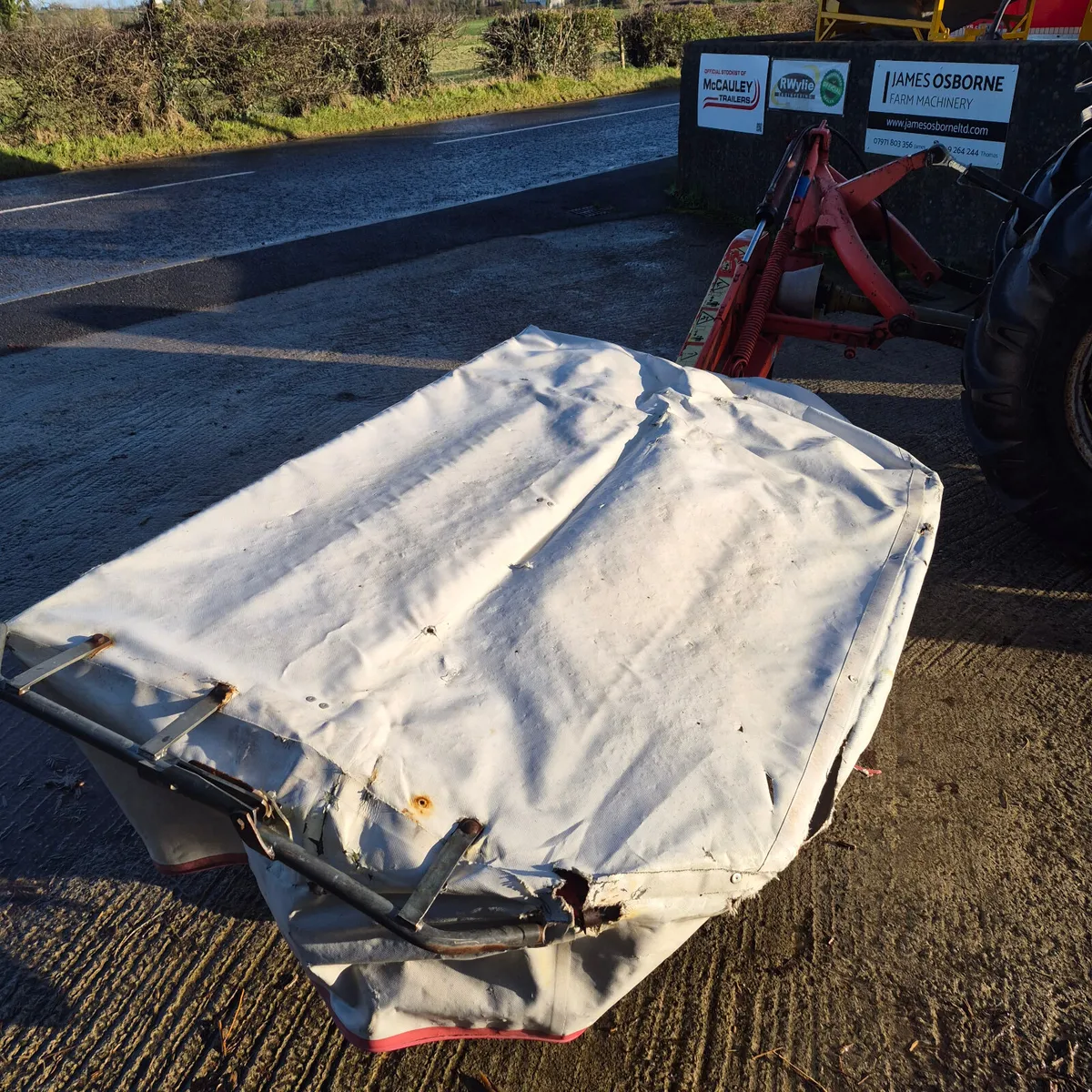 Kuhn GMD55 Mower - Image 2