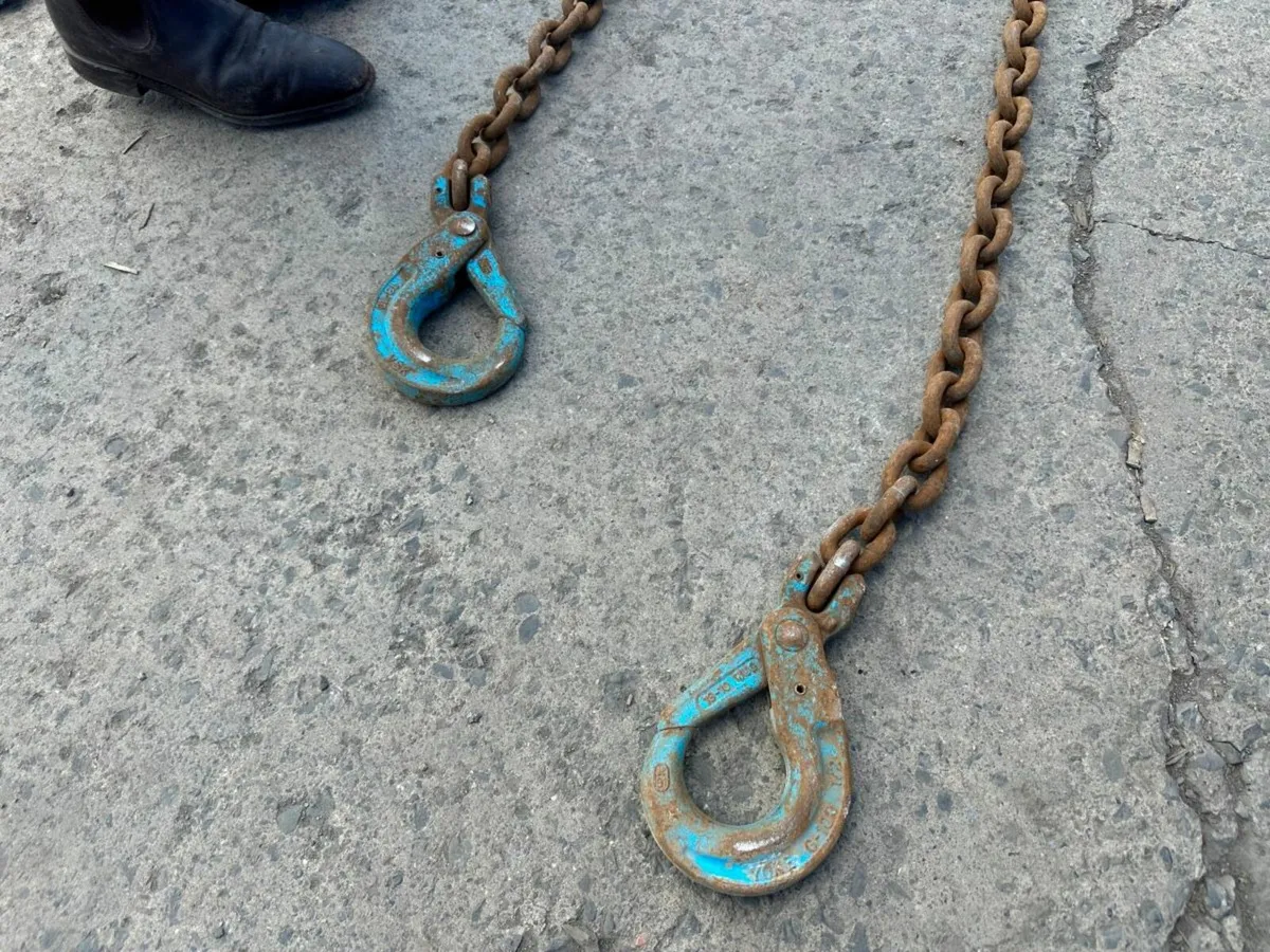 7.5 Metre ...14.1 ton ...lifting chains 4 LEG .... - Image 3