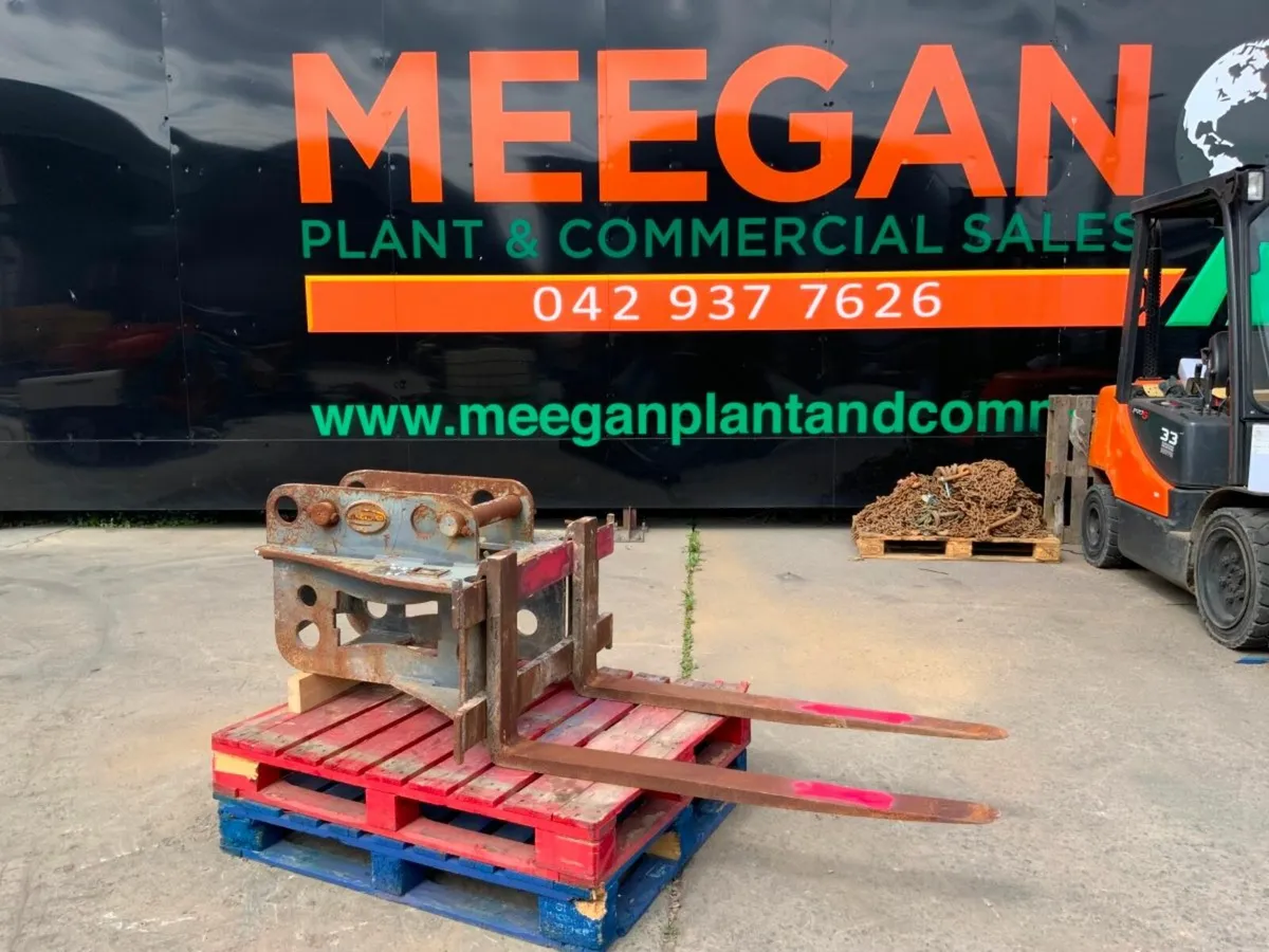 STRICKLAND PALLET FORKS...65mm PINS........1332t. - Image 1