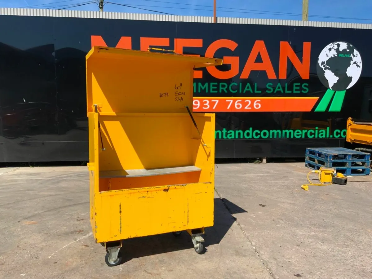 ARMOGUARD CHEMICAL STORAGE BOX.....P179. - Image 1