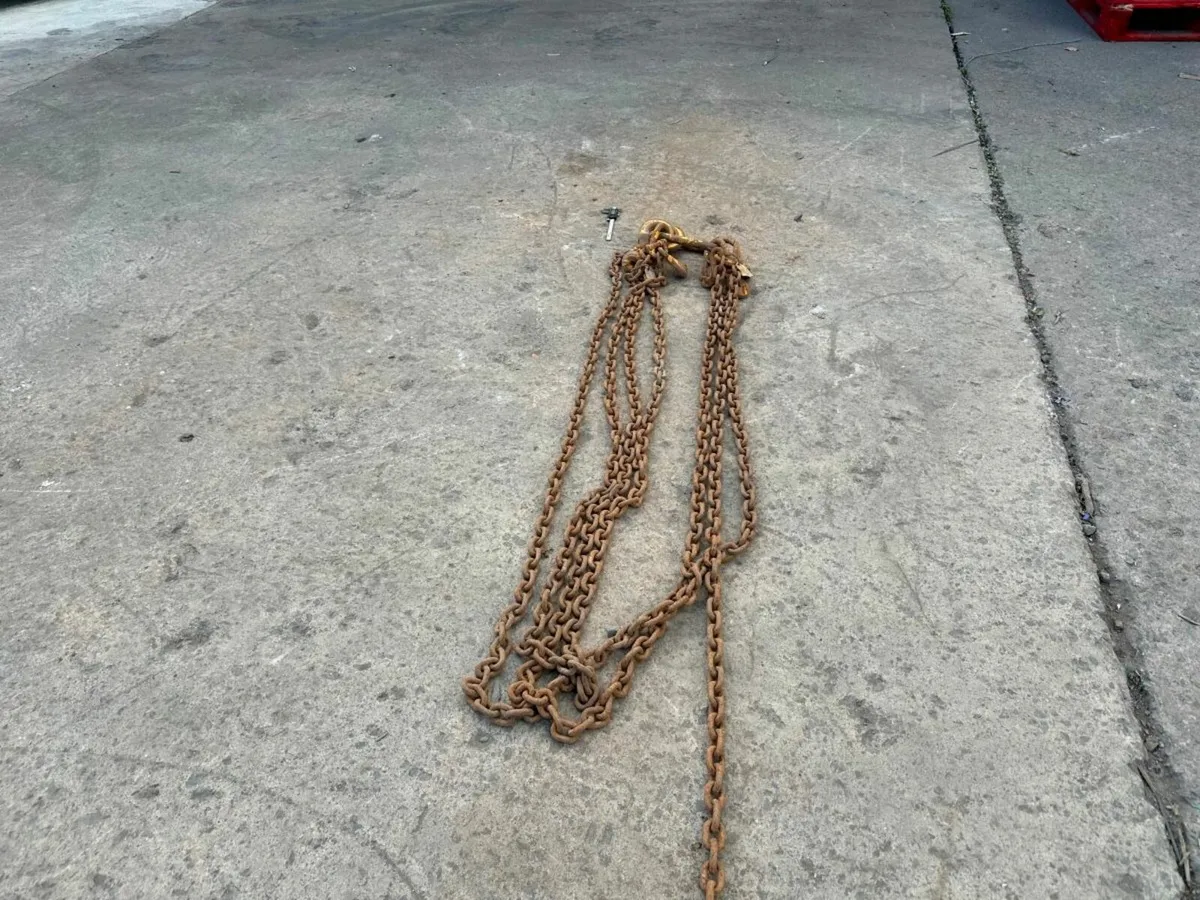 3.8 Metre ...6.7 ton ...lifting chains 4 LEG ..... - Image 3