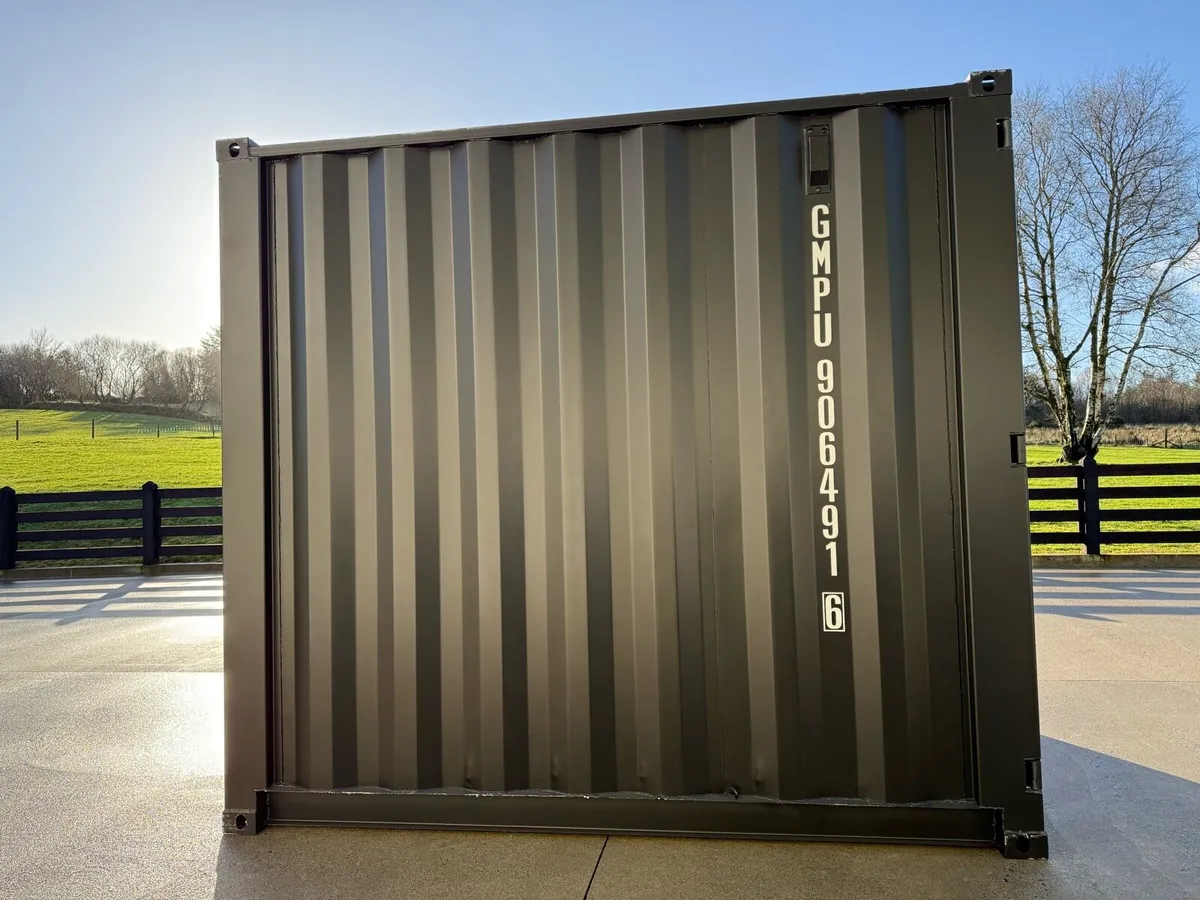 New unused 8ft storage container - Image 4