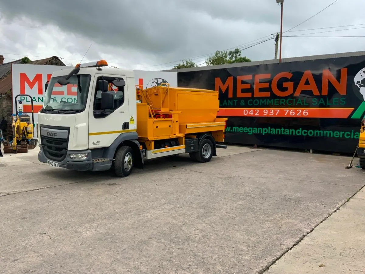 2017 DAF LF150 TWIN COMPARTMENT HOT BOX. - Image 4