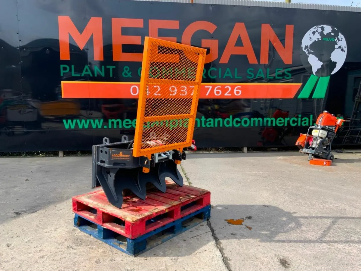 7 ton HYDRAULIC RECOVERY  WINCH....4095. - Image 1