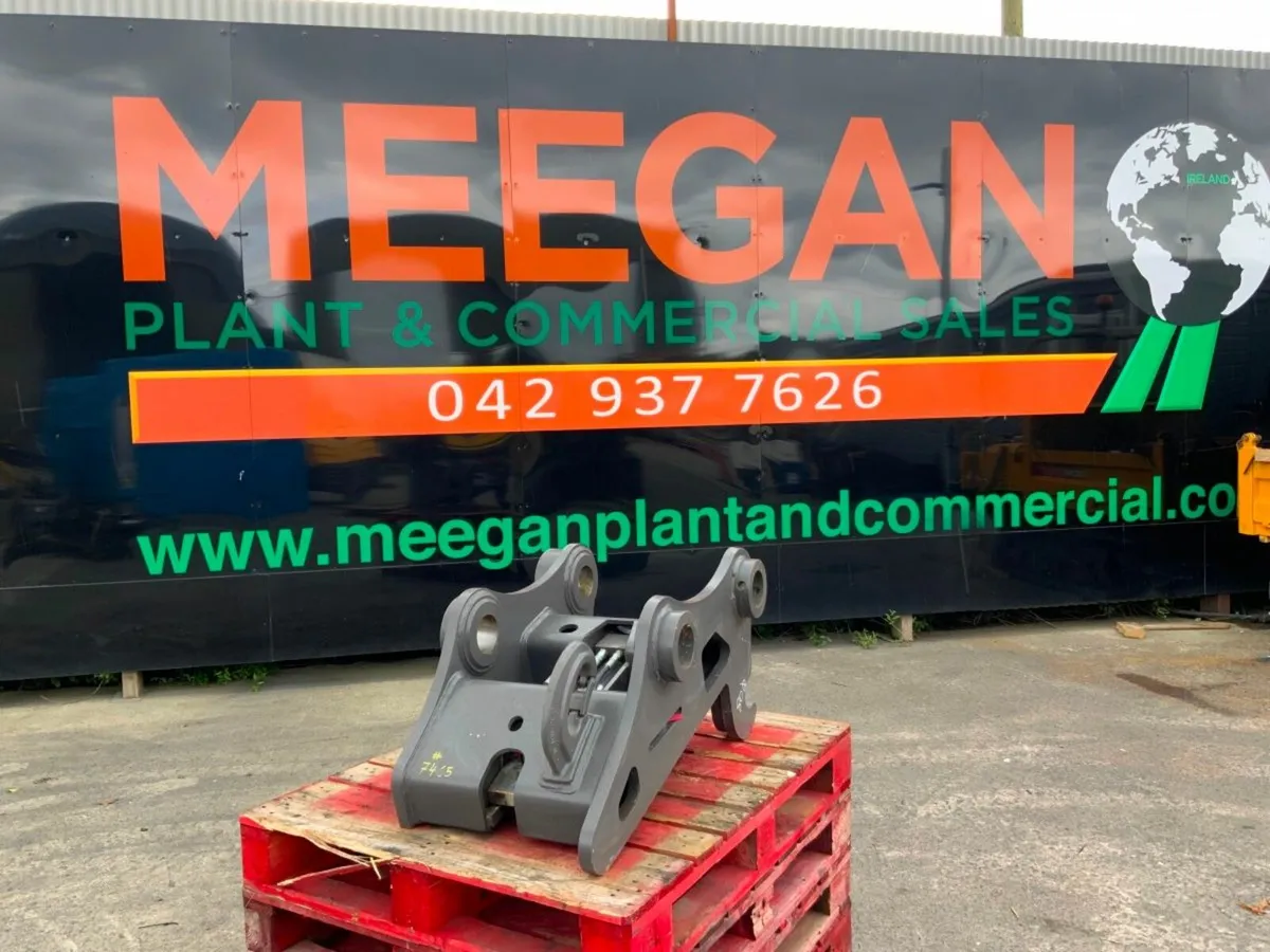 UNUSED VOLVO S2 TYPE HYDRAULIC Q/HITCH....7465. - Image 1