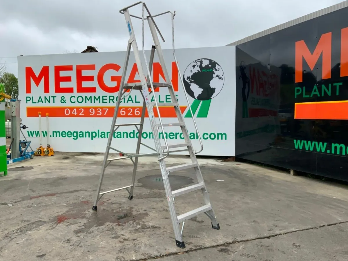 7 STEP ALLOY PLATFORM ACCESS LADDER....443. - Image 1