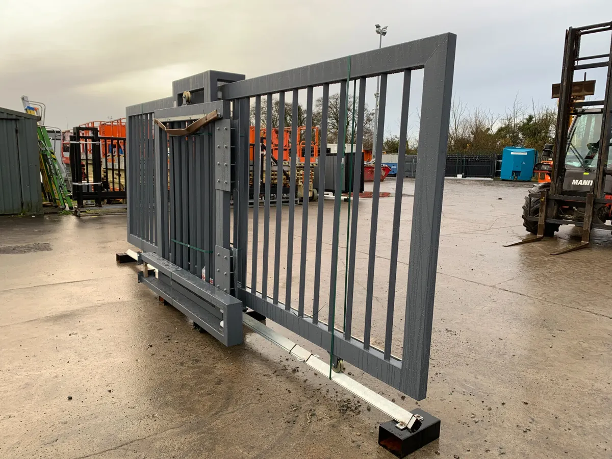 NEW/UNUSED 20.4FT ELECTRIC SLIDING GATE FOR AUCTIO - Image 4