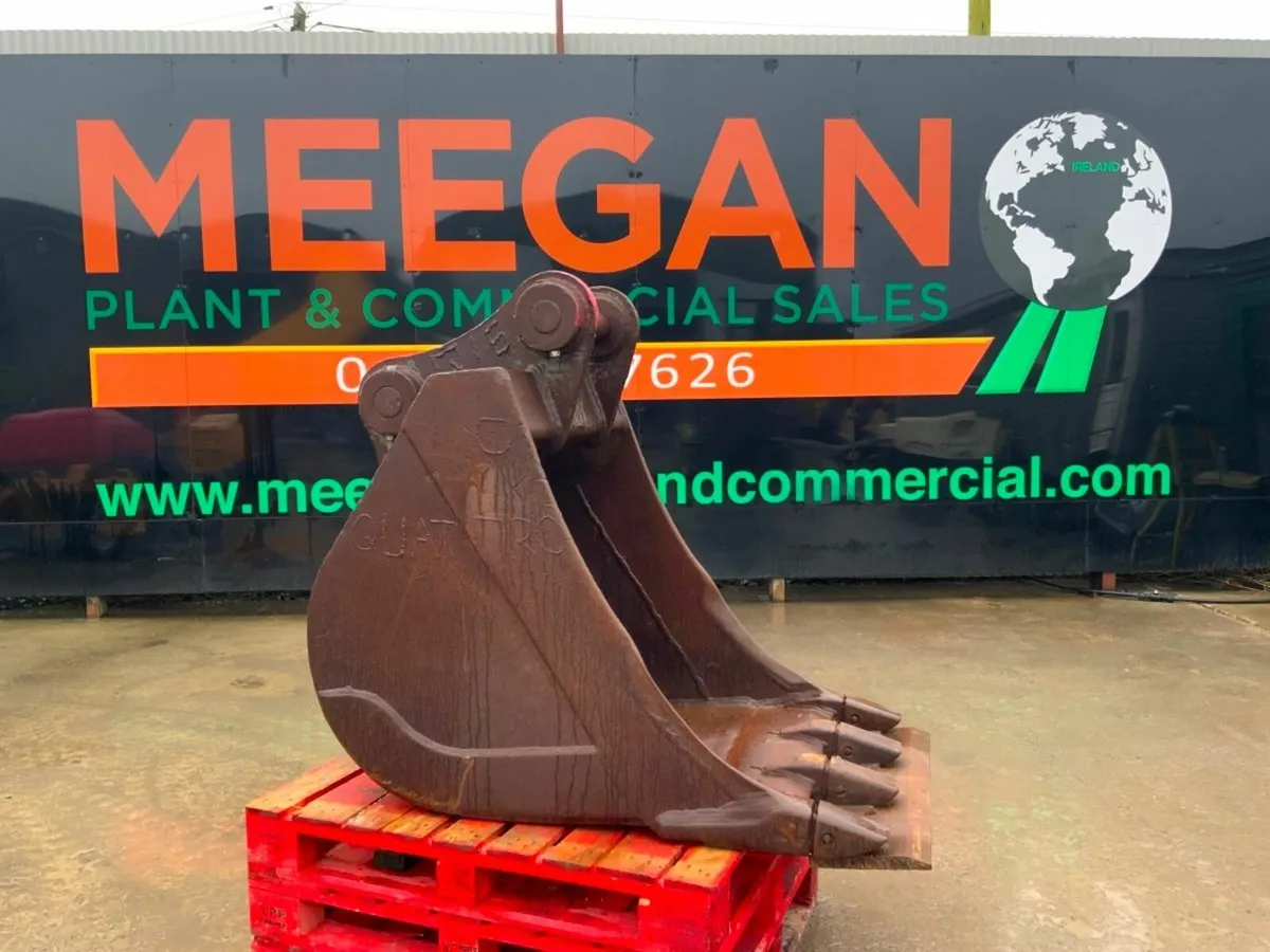 36" DIGGING BUCKET.......80mm PINS........338f. - Image 1