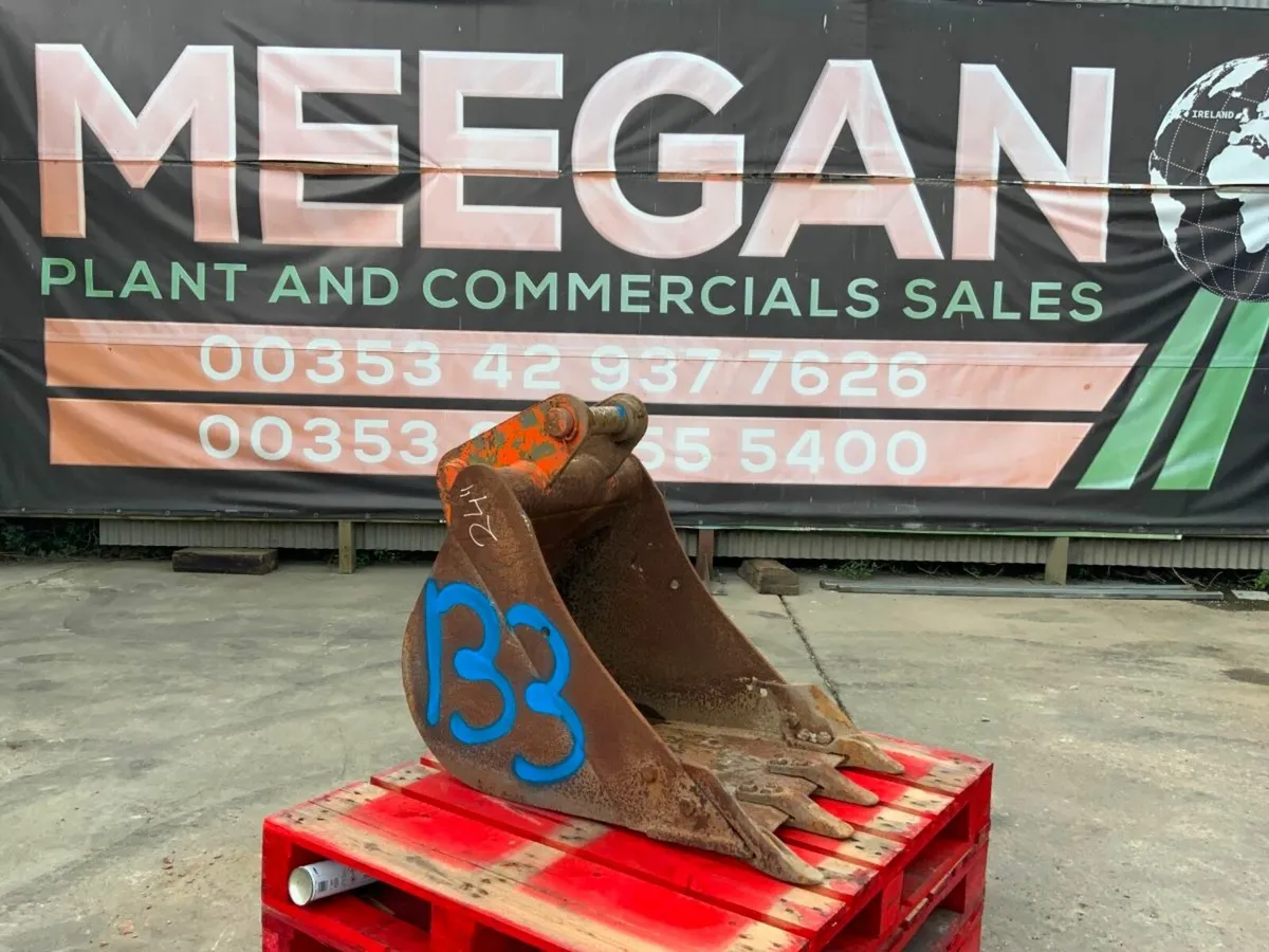 24" DIGGING BUCKET......60mm PINS.......133wa. - Image 1