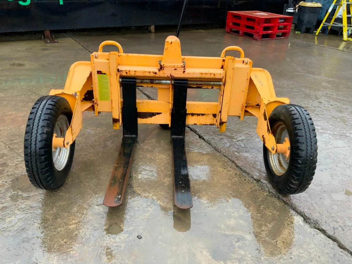 ROUGH TERRAIN PALLET TRUCK.........615. - Image 2