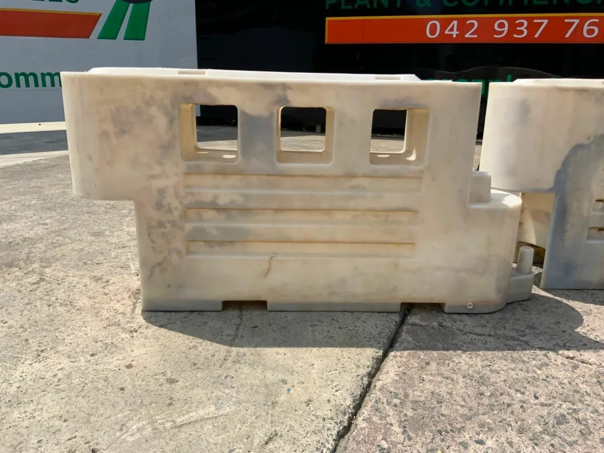 2.0mts x 1.0mts PLASTIC SAFETY BOLLARDS.....2834. - Image 2