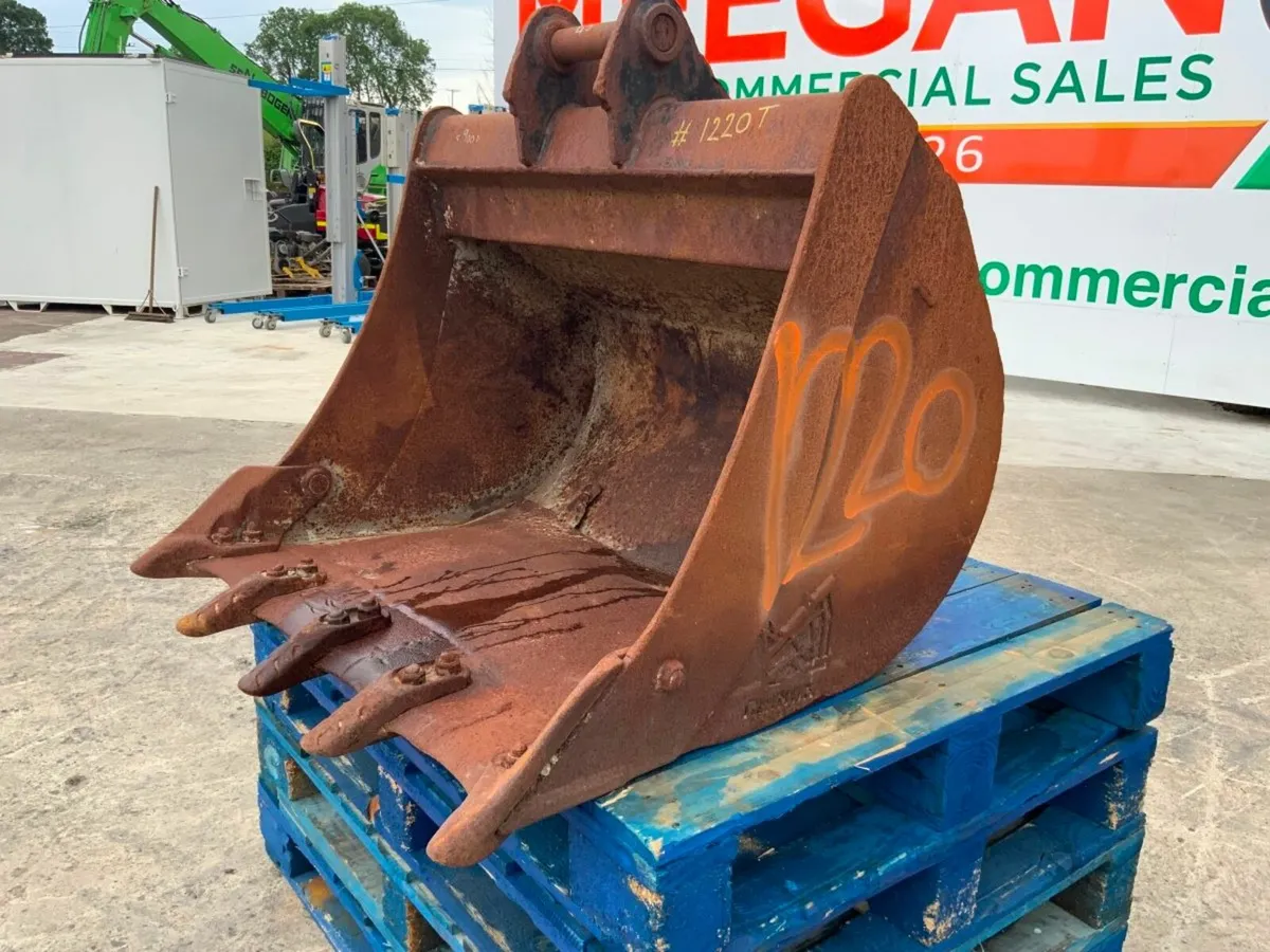 36" RHINOX DIGGING BUCKET.....45mm PINS.....1220t. - Image 2