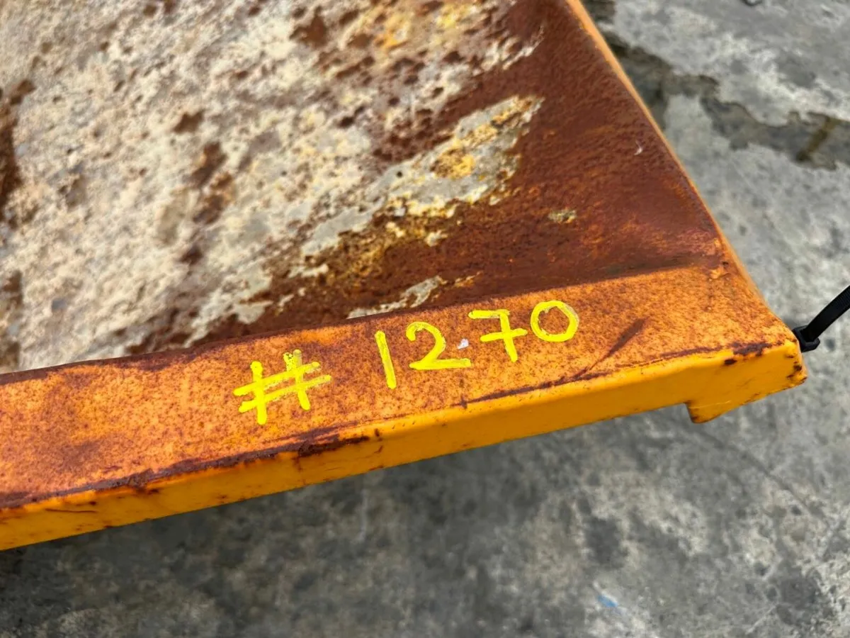 500 litre EICHINGER boat skip .....1270 - Image 2