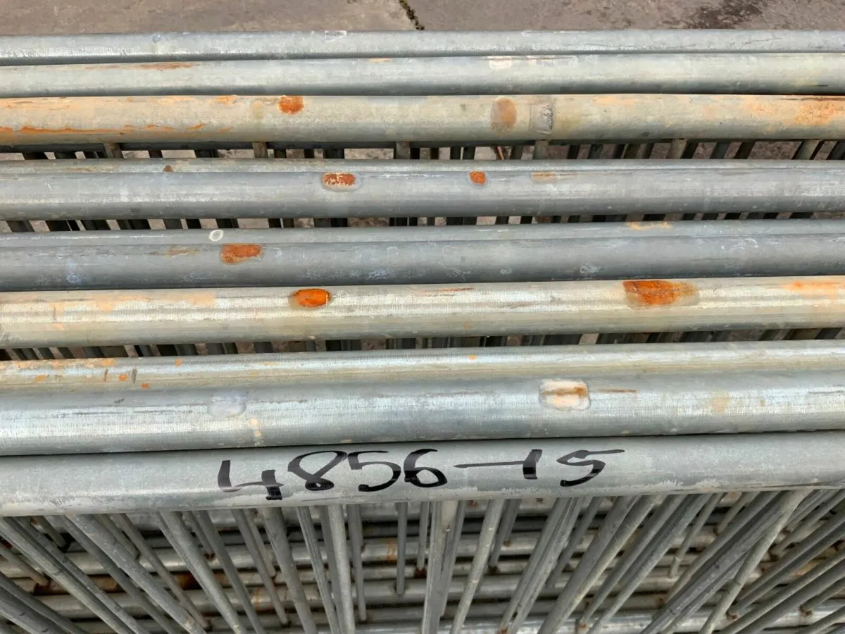 15 of GALVANISED PEDESTRIAN BARRIERS..4856-15 - Image 3