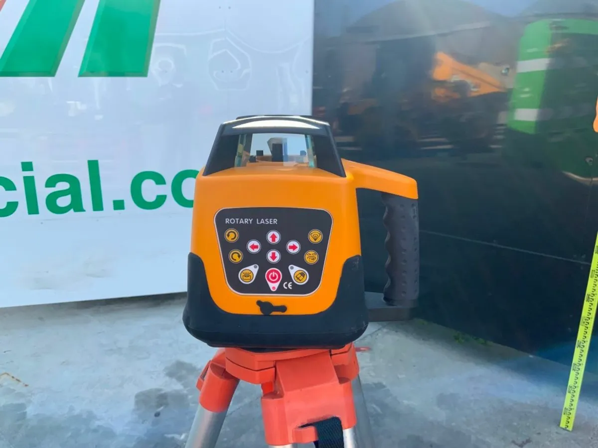 SELF ADJUSTING ROTARY SITE LASER LEVEL....70m. - Image 1
