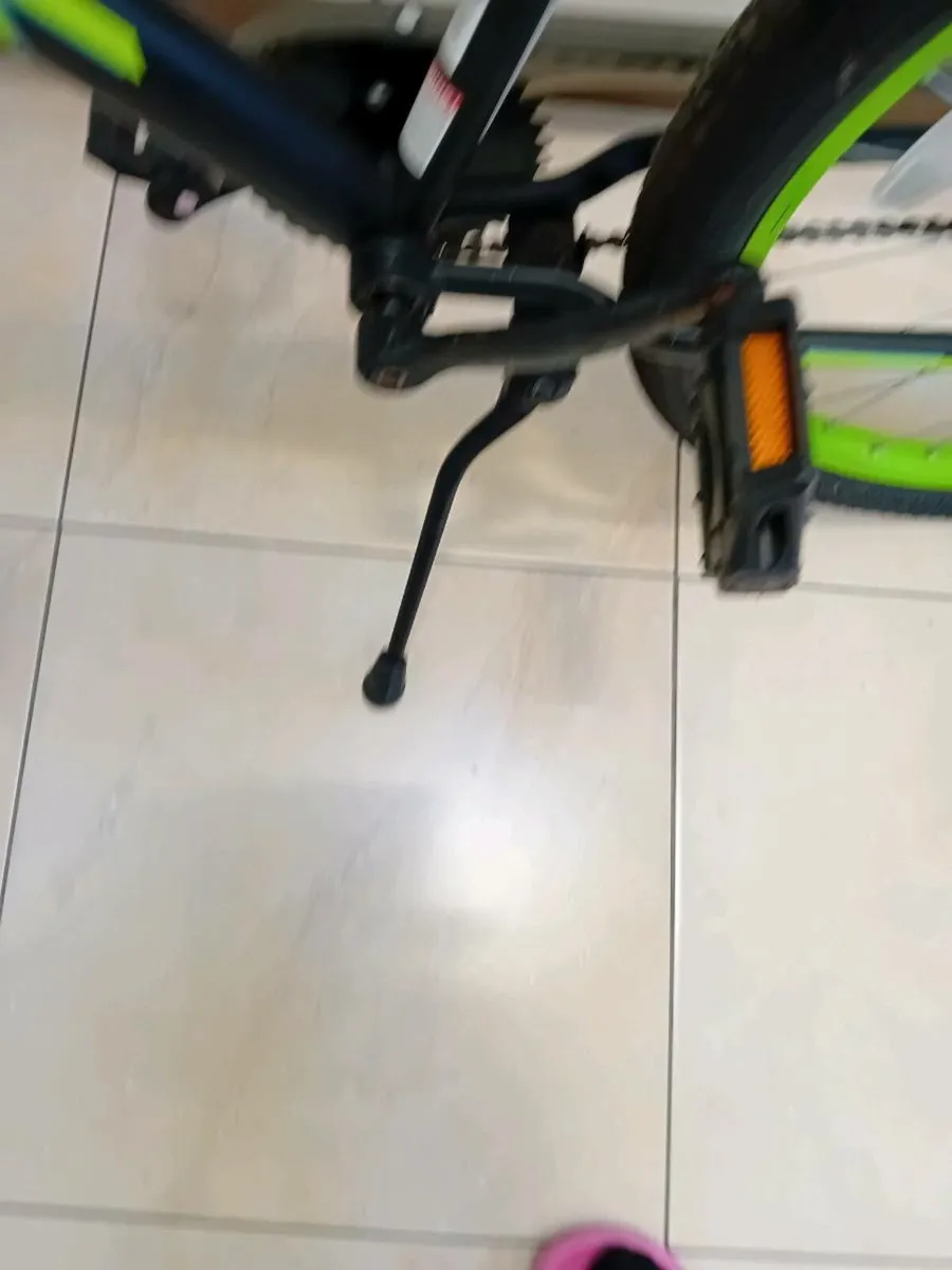 BOYS BIKE 24 INCH WHEELS - Image 3