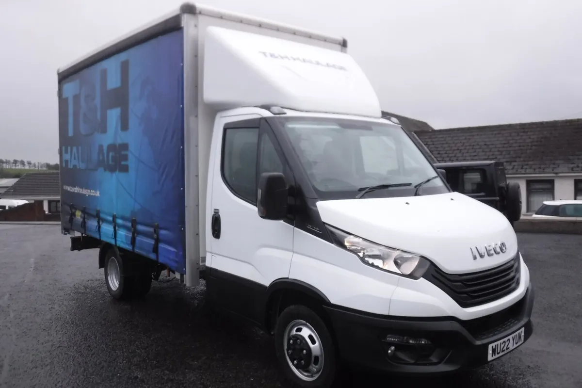 Iveco Daily 2022 35-140 curtainsider . Twin wheels - Image 1