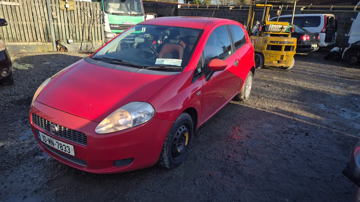 Fiat punto 2010 Petrol ⛽️ - Image 3